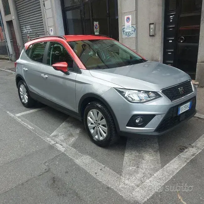 Usata Seat Arona Style 116 CV (85 kW) 2018 Grigio SUV
