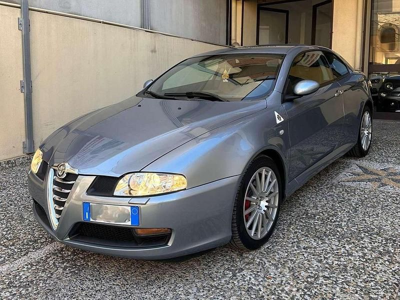 Azzurro gabbiano Usata 2004 Alfa Romeo GT Distinctive Coupé | 26.990 € - Immagine 1/4
