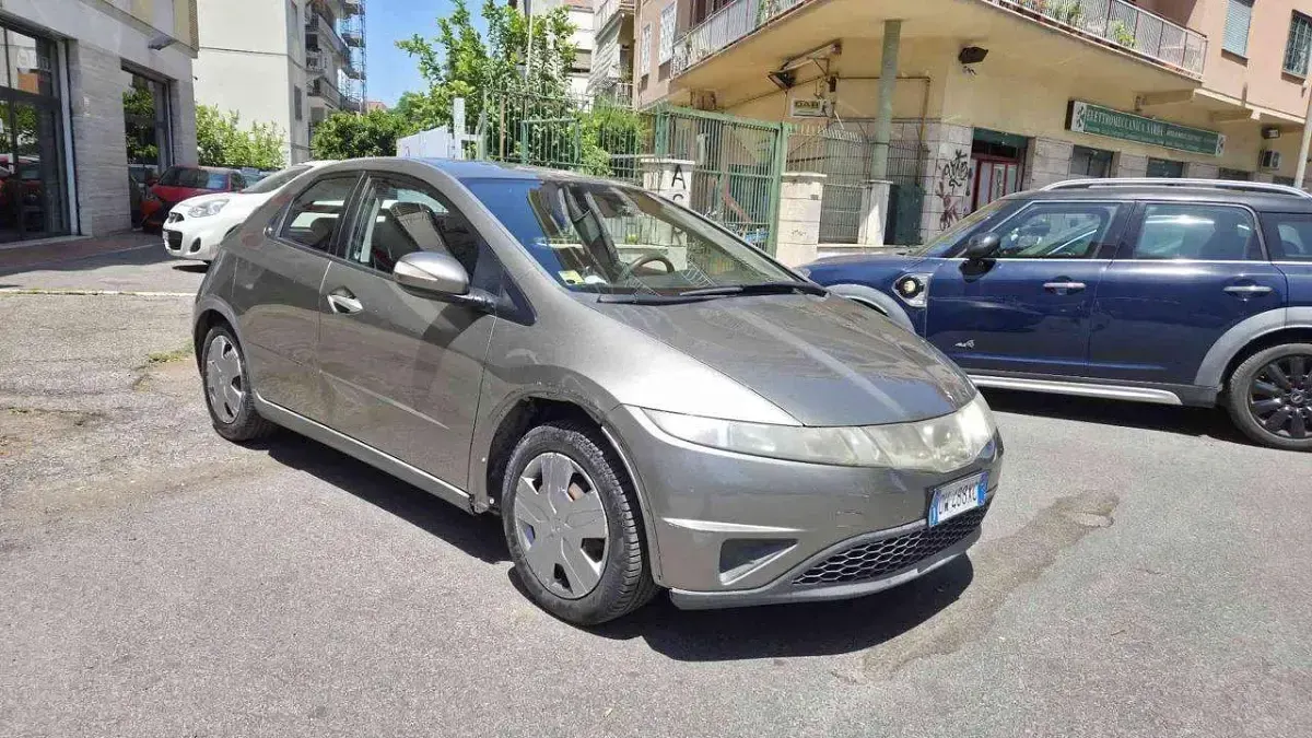 Usata Honda Civic Elegance 83 CV (61 kW) 2009 Grigio Berlina