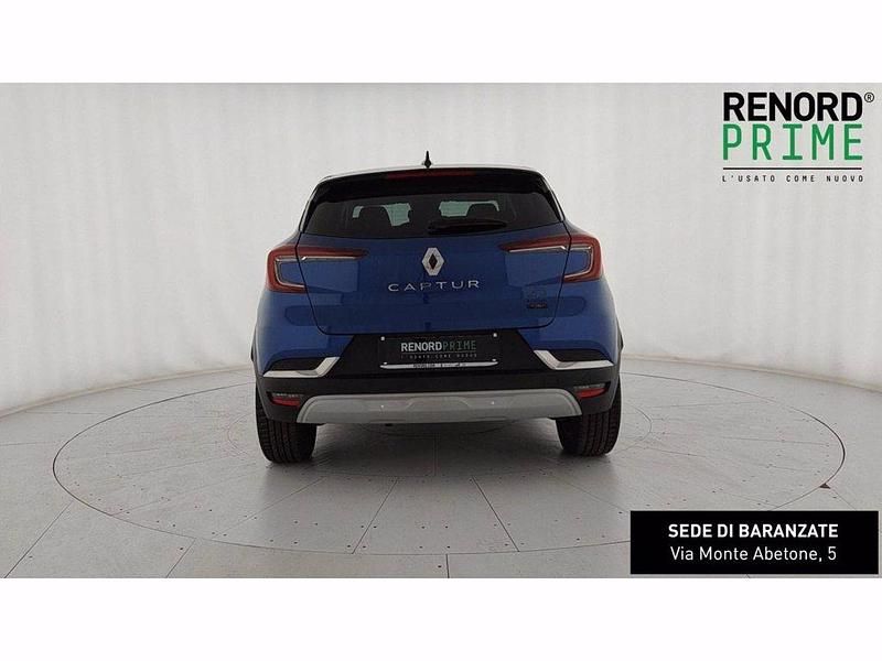 Usata Renault Captur Techno 145 CV (106 kW) 2022 Blu scuro SUV