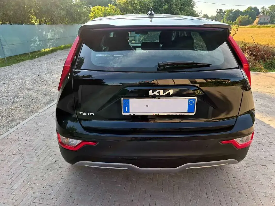 Usata Kia e-Niro 150 kW (204 CV) 2023 Nero SUV