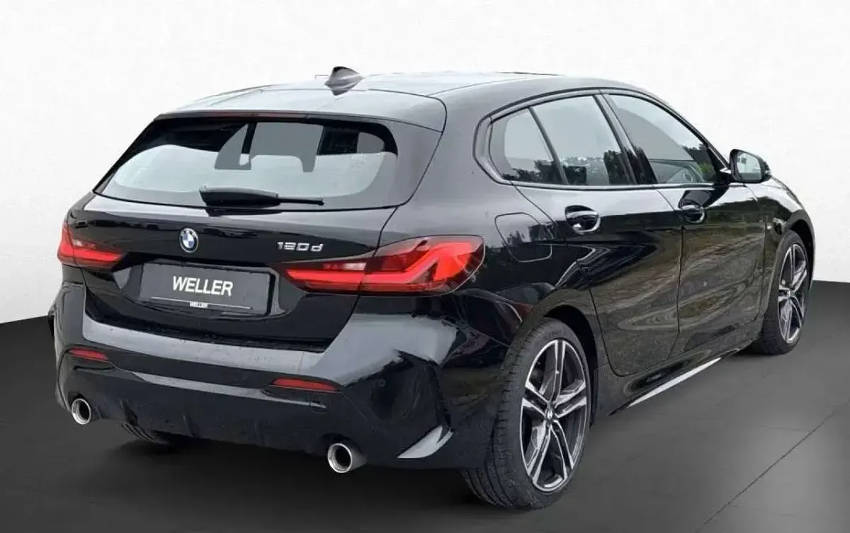 Usata BMW 120 M Sport 190 CV (139 kW) 2022 Nero Utilitaria