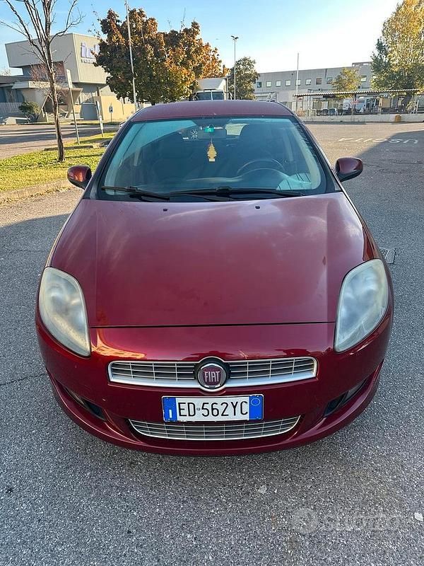 Rosso Usata 2010 Fiat Bravo Due volumi | 2200 € - Immagine 1/4