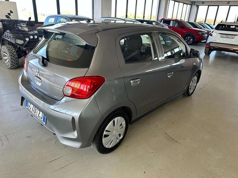 Usata Mitsubishi Space Star Invite 71 CV (52 kW) 2021 Grigio Utilitaria