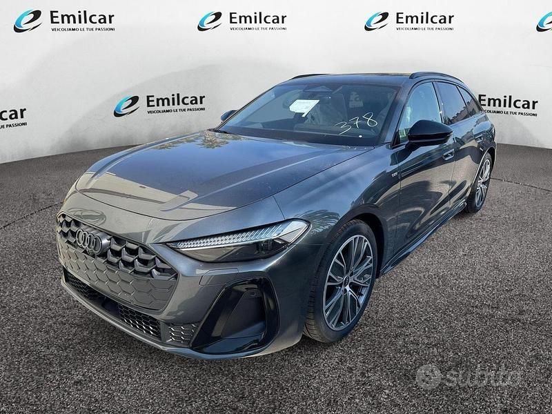 Nuova Audi A5 S-Line 204 CV (150 kW) 2025 Grigio daytona Coupé