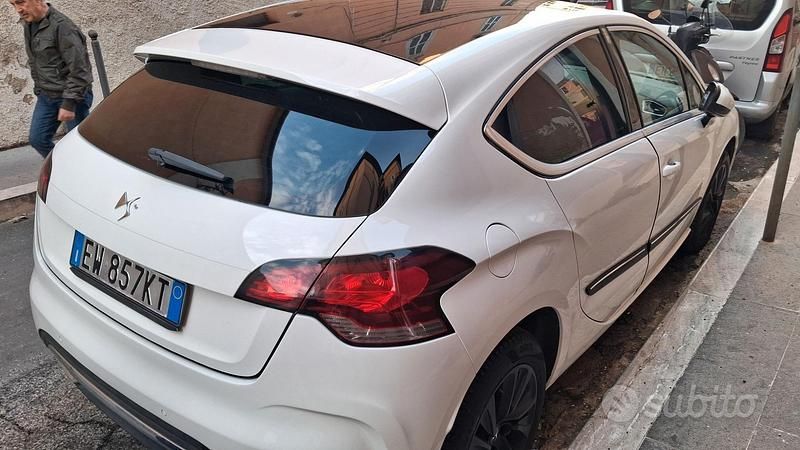 Usata Citroën DS4 115 CV (84 kW) 2014 Bianco Utilitaria