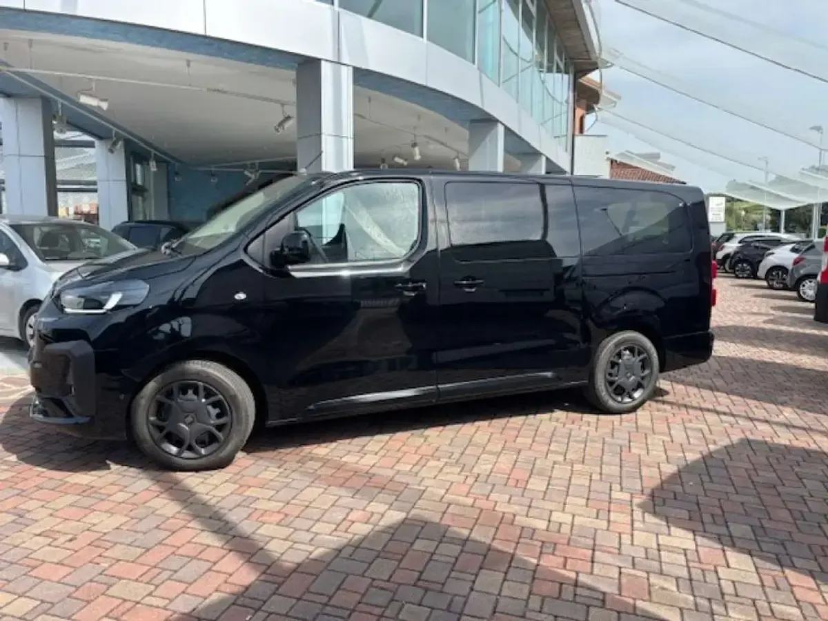 Usata Fiat Ulysse 130 kW (177 CV) 2025 Nero Monovolume