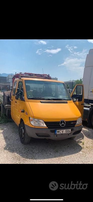 Usata Mercedes Sprinter 95 CV (69 kW) 2009 Giallo Furgone