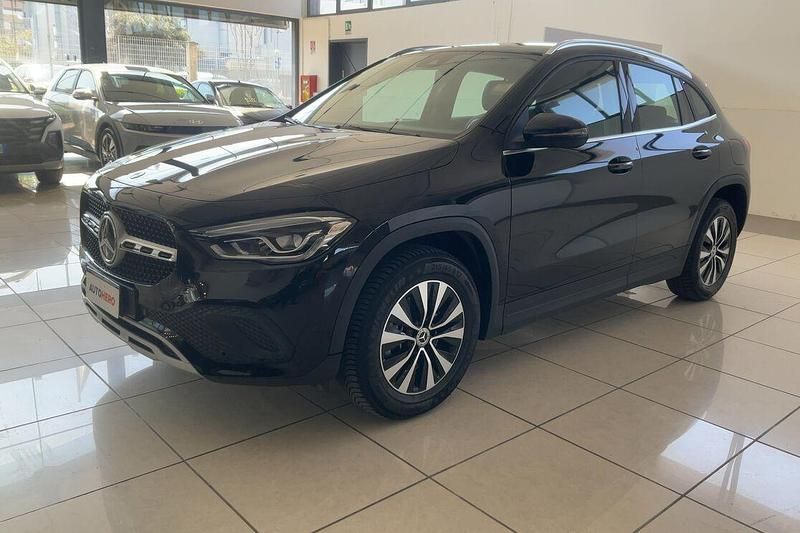 Usata Mercedes GLA250 Style 218 CV (160 kW) 2022 SUV