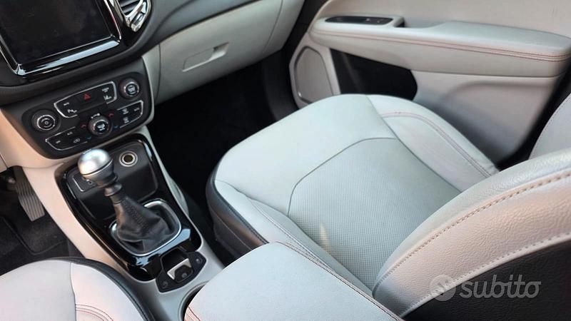Usata Jeep Compass 140 CV (102 kW) 2019 Bianco SUV