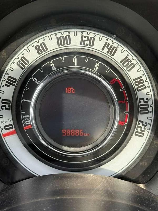 Usata Fiat 500 Dolcevita 69 CV (50 kW) 2021 Bianco Utilitaria