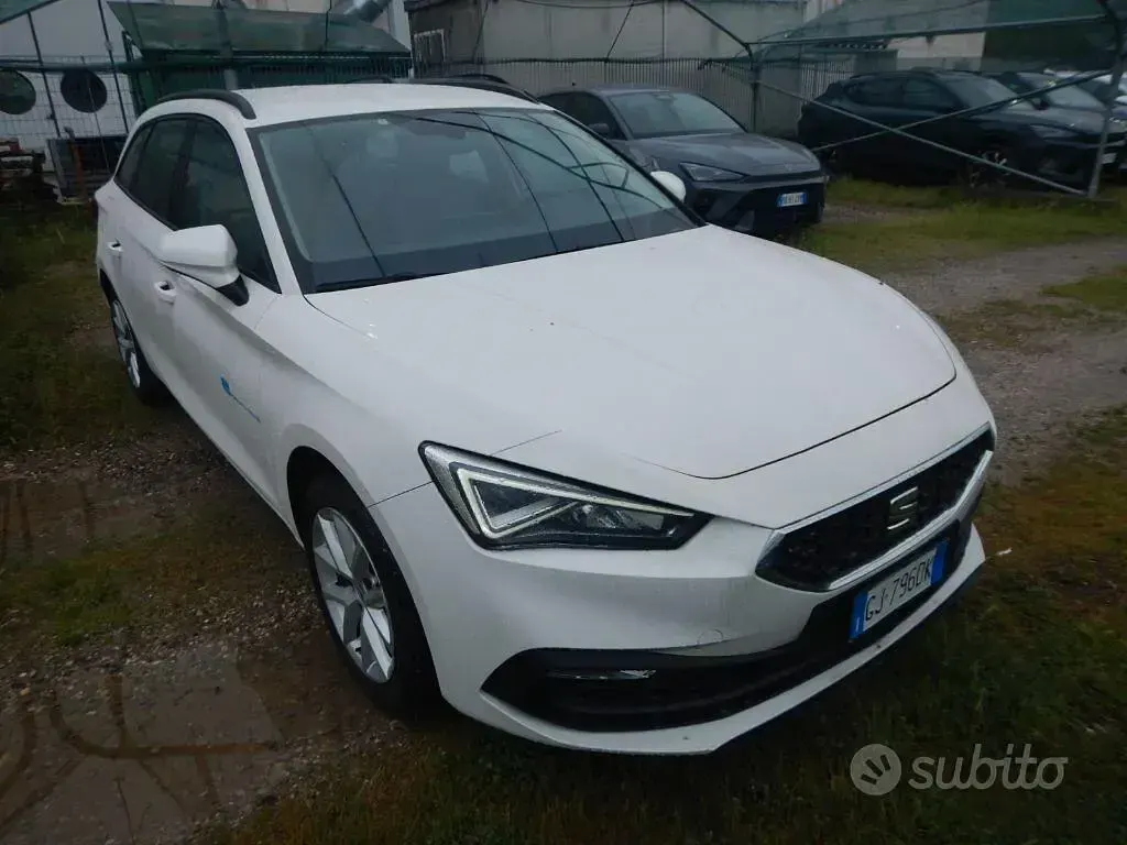 Usata Seat Leon Style 150 CV (110 kW) 2022 Bianco Station wagon