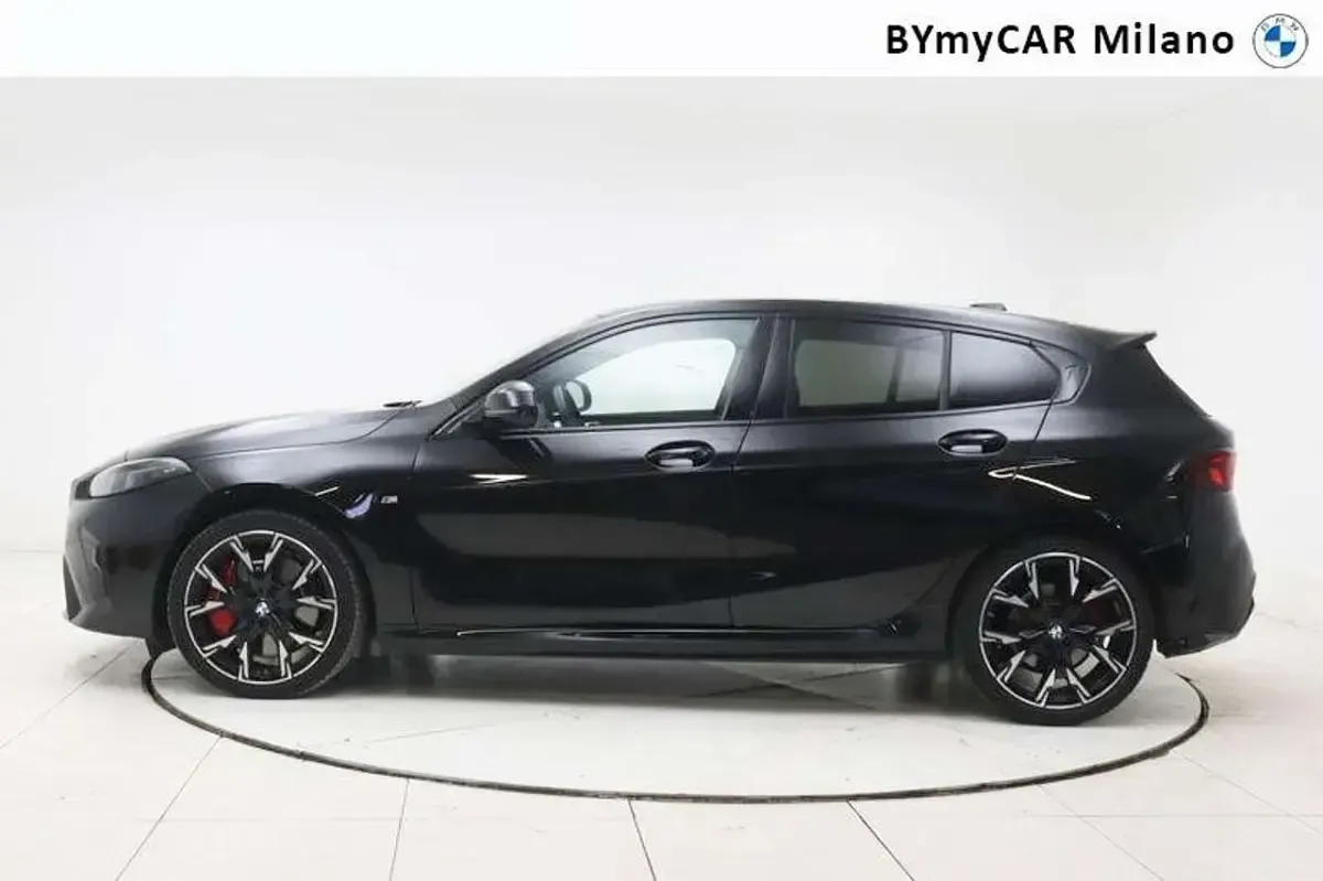 Usata BMW 118 M Sport 150 CV (110 kW) 2025 Nero zaffiro Utilitaria