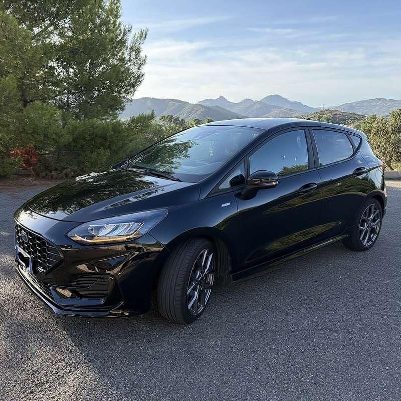 Nero Usata 2023 Ford Fiesta ST-Line X Berlina | 15.800 € (Buon prezzo) - Immagine 1/4