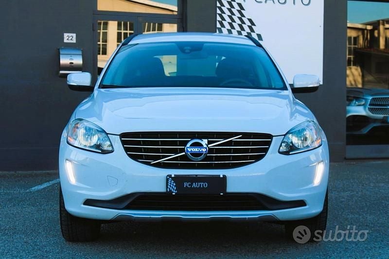 Usata Volvo XC60 Business Edition 163 CV (119 kW) 2013 Bianco SUV