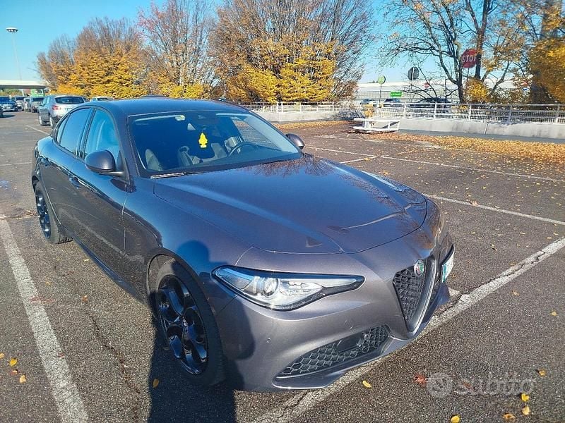 Grigio Usata 2021 Alfa Romeo Giulia Sprint Tre volumi | 28.000 € (Super prezzo) - Immagine 1/4