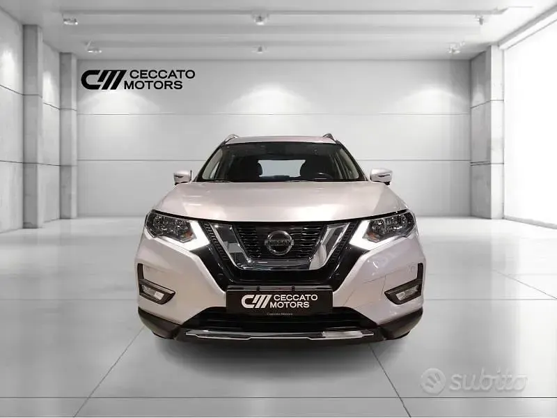 Usata Nissan X-Trail N-Connecta 131 CV (96 kW) 2018 Argento SUV