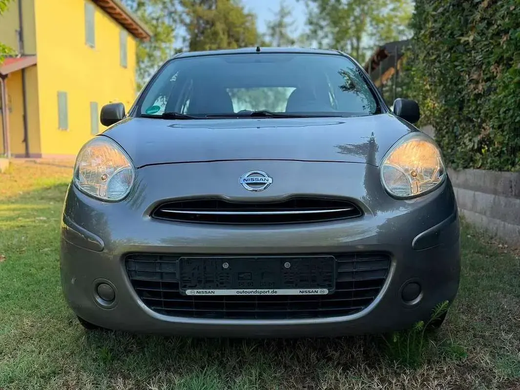 Usata Nissan Micra Acenta 80 CV (58 kW) 2013 Grigio Utilitaria
