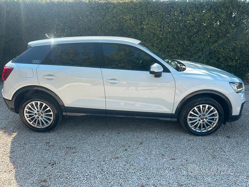Usata Audi Q2 120 CV (88 kW) 2020 Bianco SUV