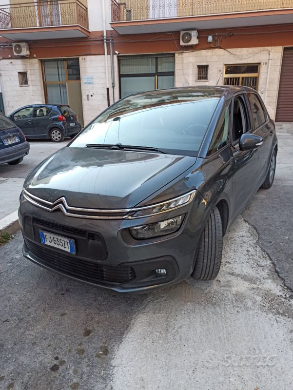 Marrone Usata 2017 Citroën C4 Picasso Monovolume | 7800 € (Buon prezzo) - Immagine 1/4