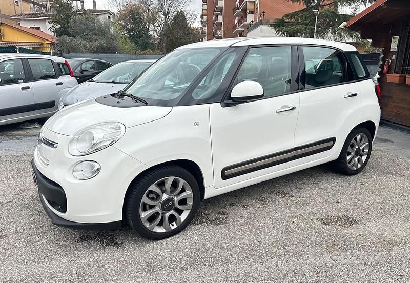 Usata Fiat 500L Lounge 120 CV (88 kW) 2014 Bianco Monovolume