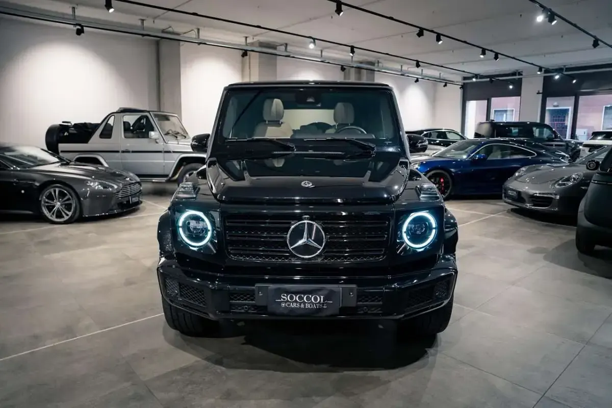 Usata Mercedes G400 AMG Line Premium Plus 330 CV (242 kW) 2023 Nero SUV