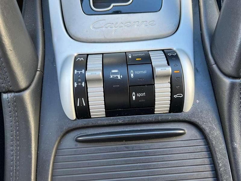 Usata Porsche Cayenne 340 CV (250 kW) 2006 Argento SUV