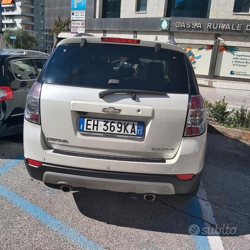 Usata Chevrolet Captiva LTZ 184 CV (135 kW) 2011 Bianco SUV