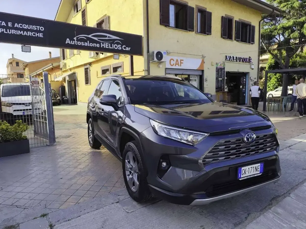 Second-hand Toyota RAV4 Hybrid Business Edition 178 CP (130 kW) 2022 Gri SUV