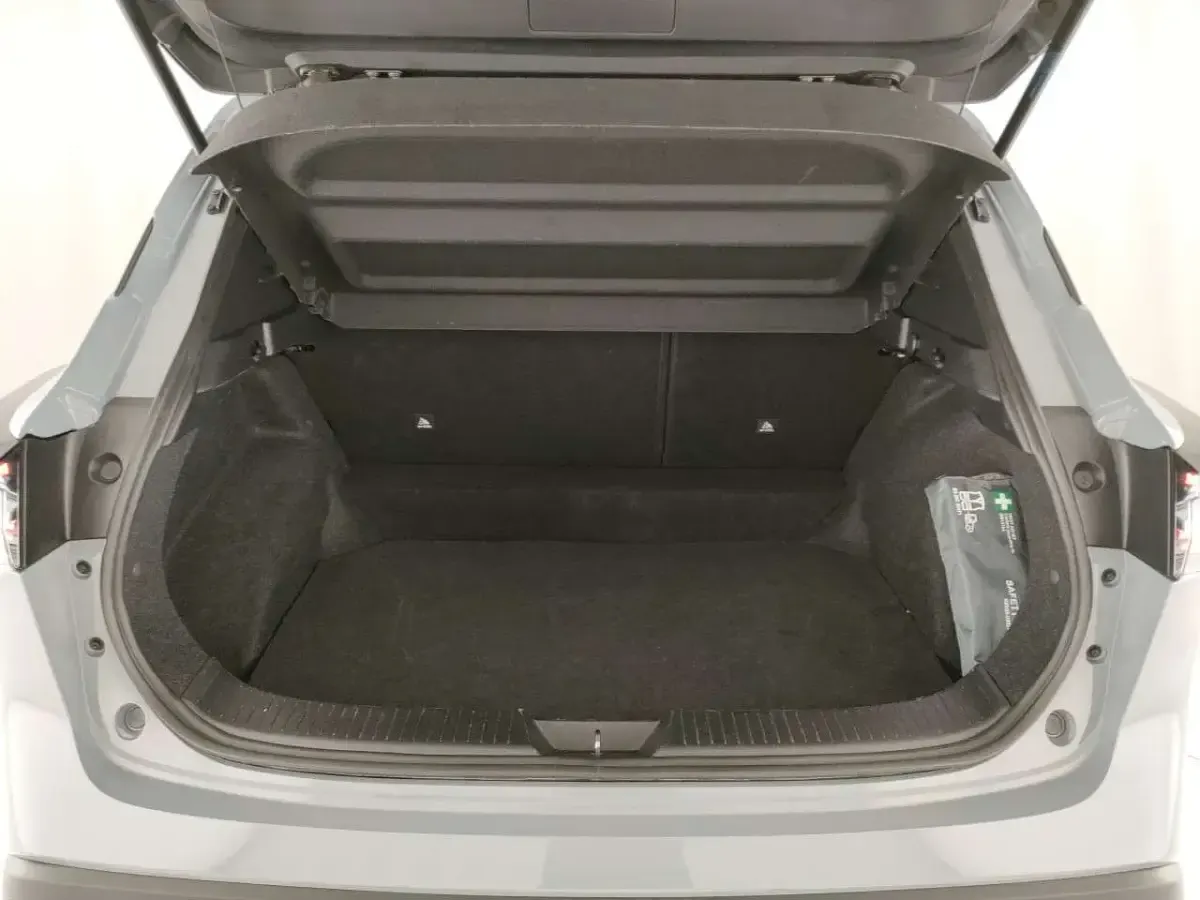 Gebraucht Nissan Qashqai Acenta 158 PS (116 kW) 2025 Grau SUV