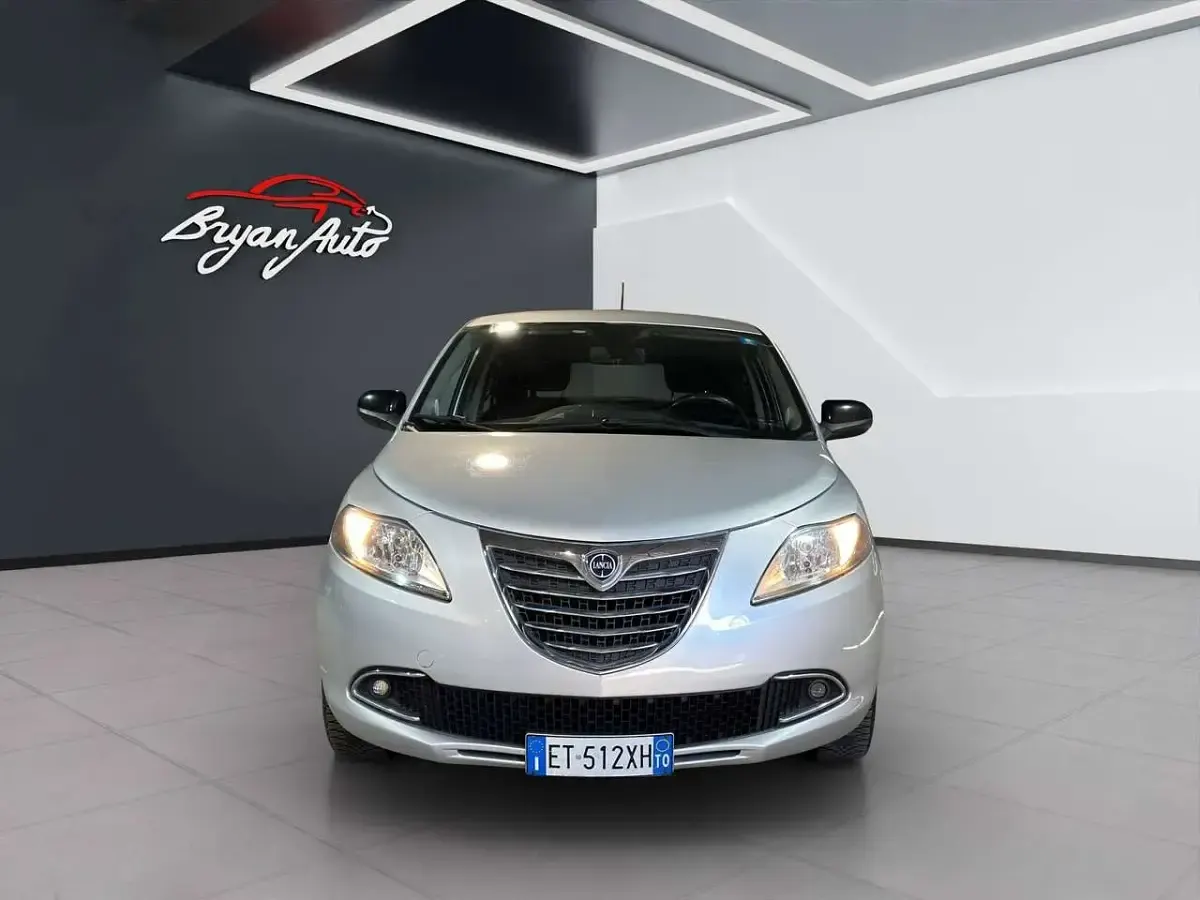 Usata Lancia Ypsilon Gold 69 CV (50 kW) 2013 Other Utilitaria