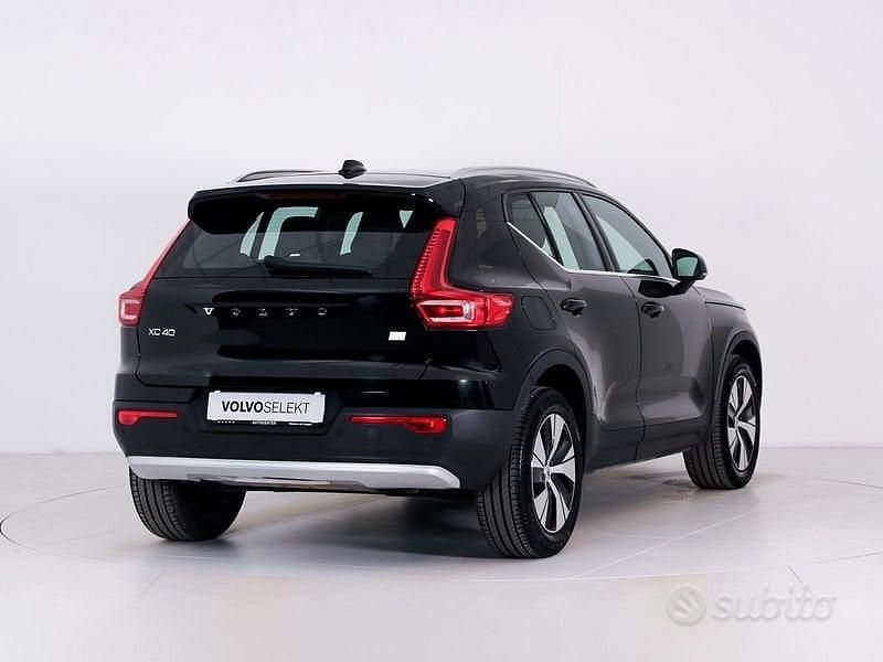 Occasion Volvo XC40 Core 155 ch (114 kW) 2022 Noir SUV