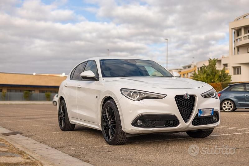 Usata Alfa Romeo Stelvio Executive 180 CV (132 kW) 2018 Bianco SUV