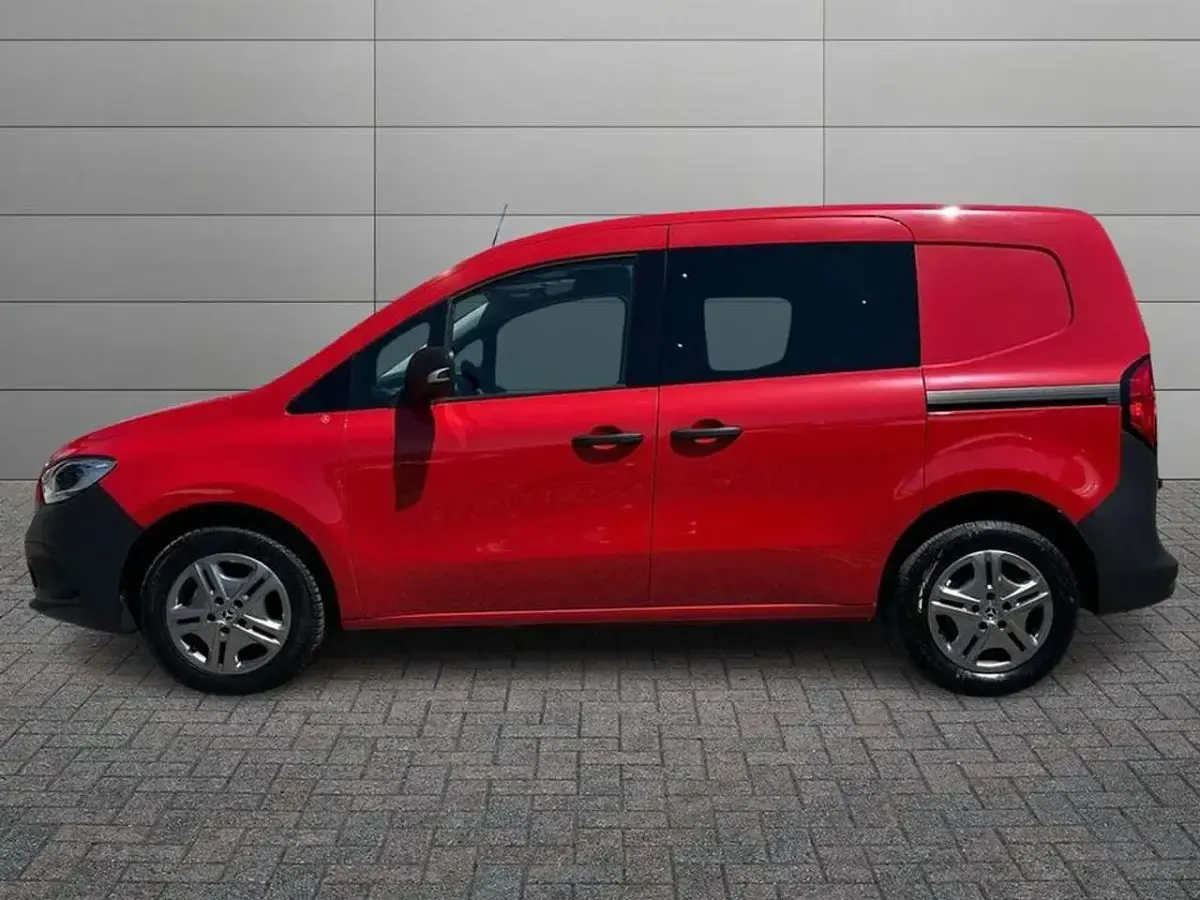 Usata Mercedes Citan 110 95 CV (69 kW) 2023 Lorándite red Monovolume