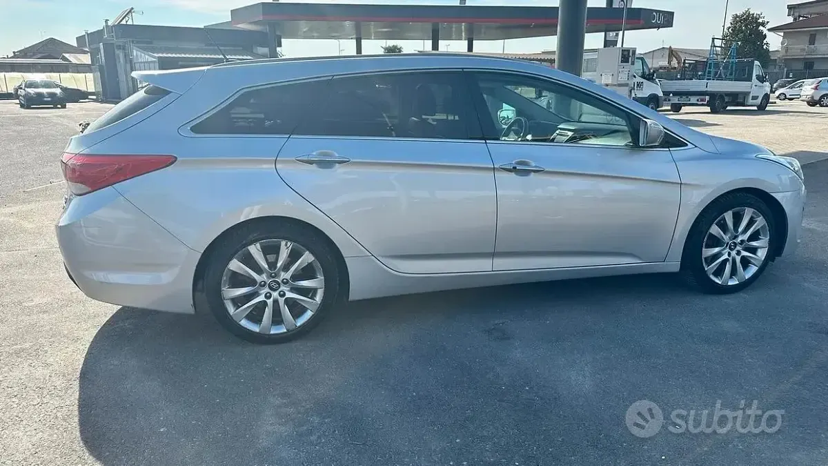 Usata Hyundai i40 Style 136 CV (100 kW) 2012 Argento Station wagon