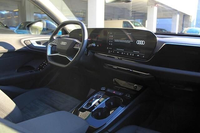 Usata Audi A5 Advanced 204 CV (150 kW) 2025 Blu firmamento metallizzato Station wagon