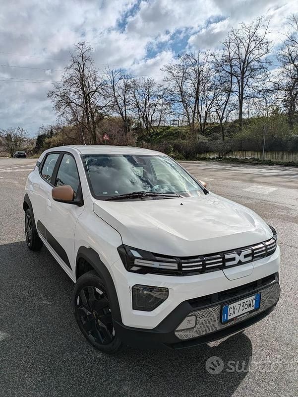 Usata Dacia Spring Extreme 30 kW (41 CV) 2025 Bianco Utilitaria