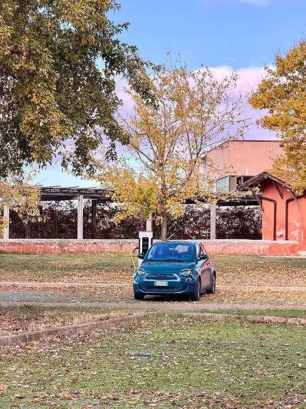 Usata Fiat 500e Icon 42 kW (58 CV) 2020 Blu Utilitaria