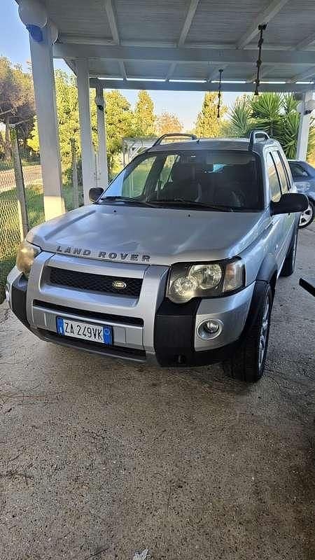 Argento Usata 2005 Land Rover Freelander SUV | 3000 € (Buon prezzo) - Immagine 1/4