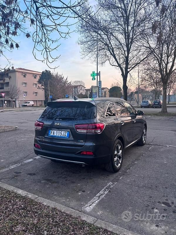 Usata Kia Sorento 200 CV (147 kW) 2015 Grigio SUV