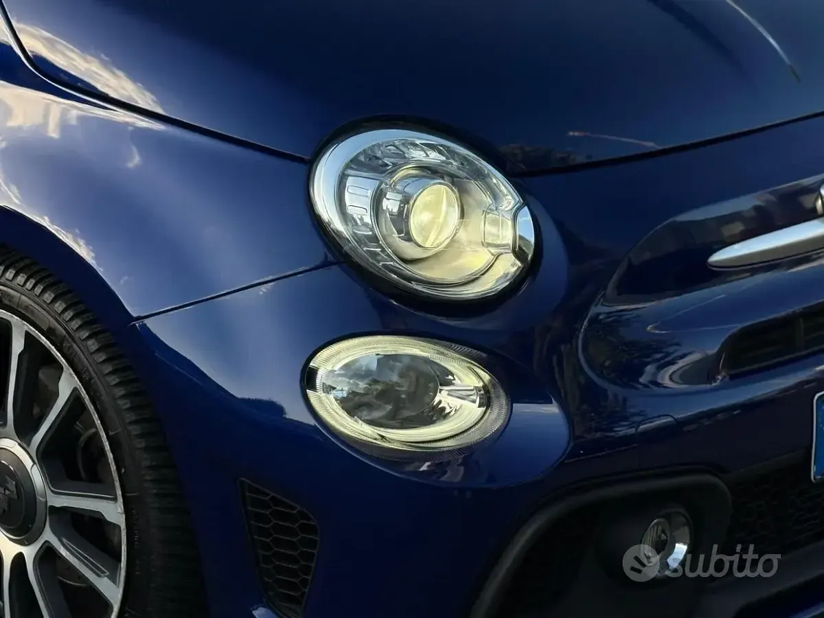 Usata Abarth 595C Turismo 165 CV (121 kW) 2020 Bluazzurro Cabrio