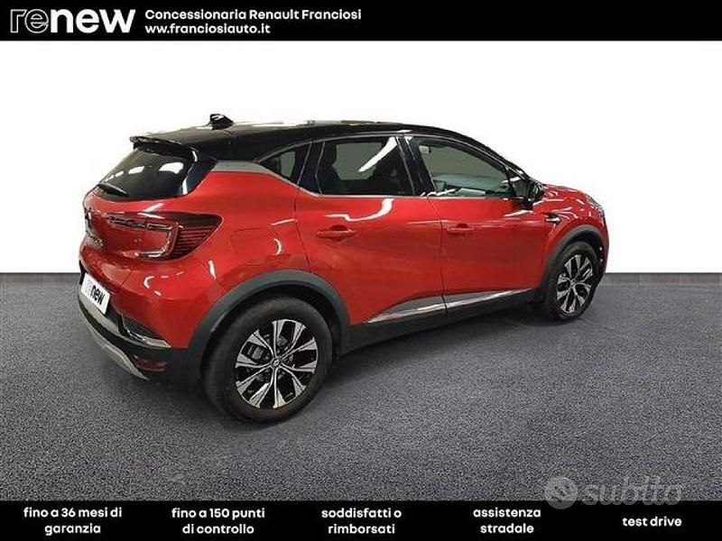 Usata Renault Captur Intens 91 CV (66 kW) 2022 Rosso SUV