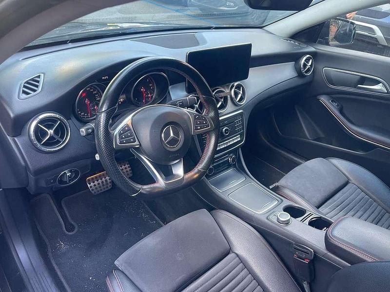 Usata 2018 Mercedes CLA200 Business Berlina | 21.000 € (Ottimo prezzo) - Immagine 1/4