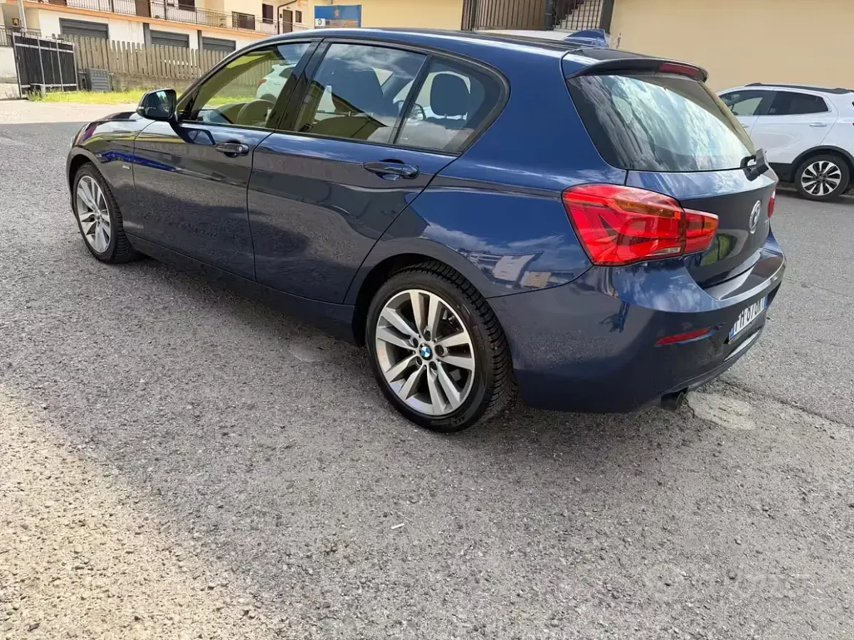 Usata BMW 118 Sport Line 150 CV (110 kW) 2017 Bluazzurro Berlina