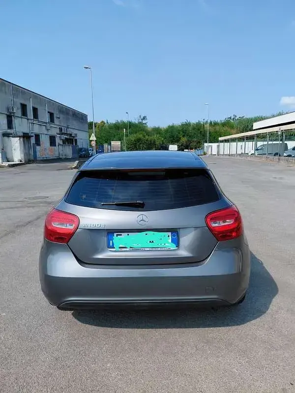 Usata Mercedes A180 Business 109 CV (80 kW) 2017 Utilitaria