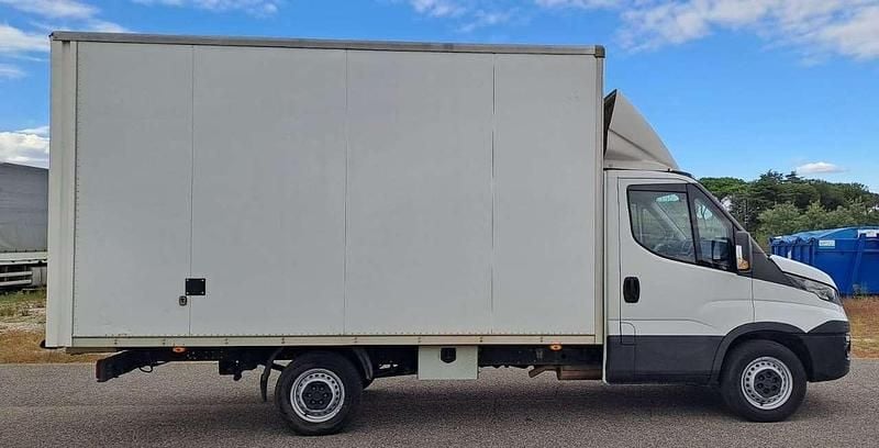 Usata Iveco 35.12 120 CV (88 kW) 2020 Bianco Furgone