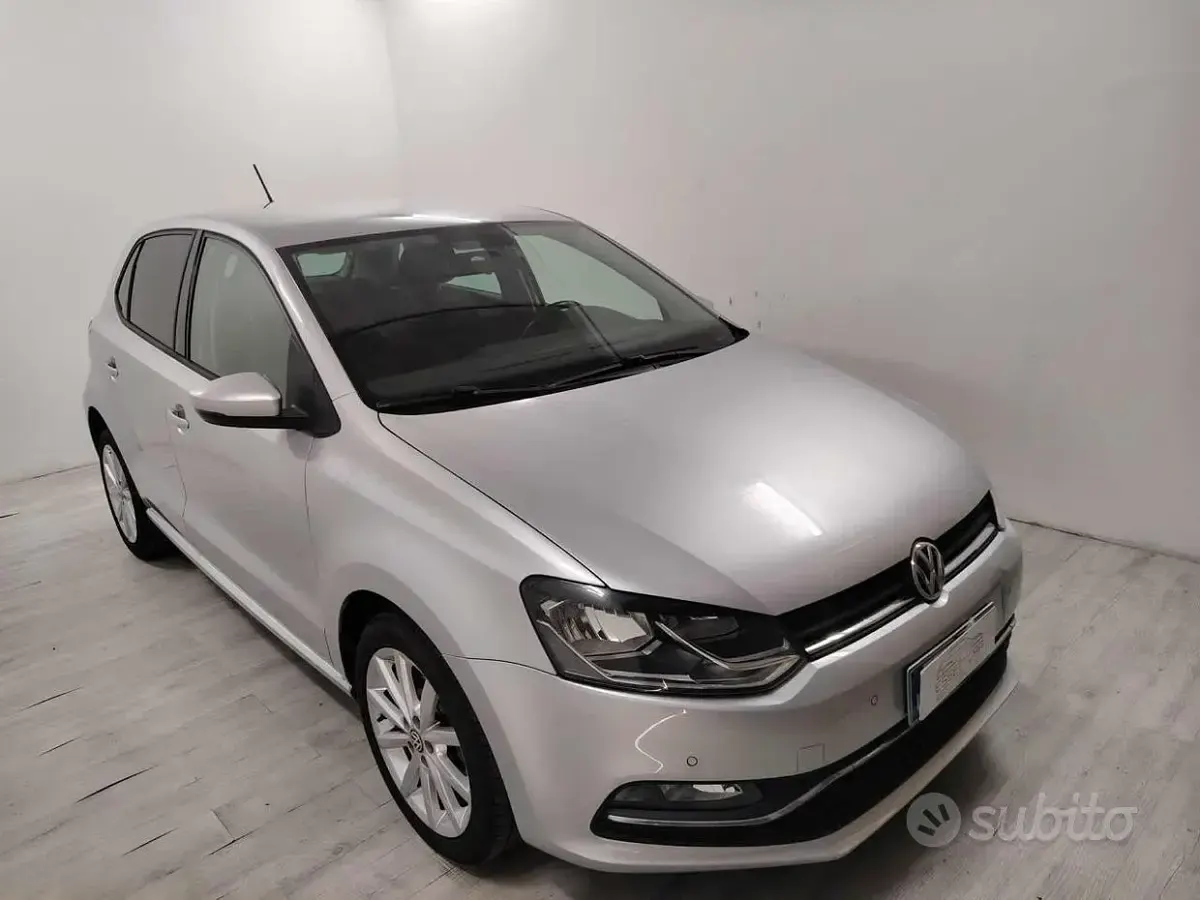Usata VW Polo Highline 90 CV (66 kW) 2015 Grigio Berlina