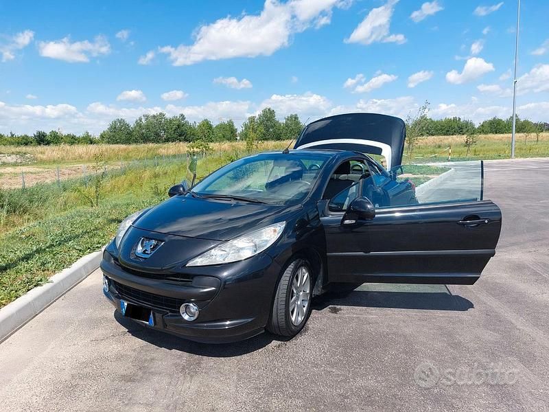 Nero Usata 2008 Peugeot 207 CC Cabrio | 5500 € (Molto cara) - Immagine 1/4