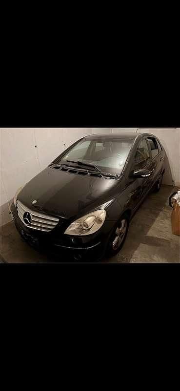 Usata Mercedes B180 109 CV (80 kW) 2006 Monovolume