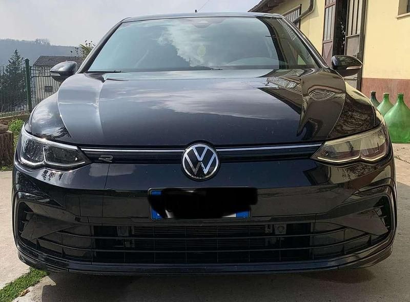 Usata VW Golf VII R-line 150 CV (110 kW) 2021 Utilitaria